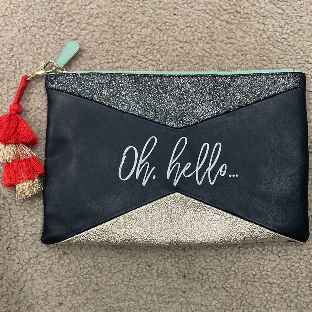 OH HELLO CLUTCH